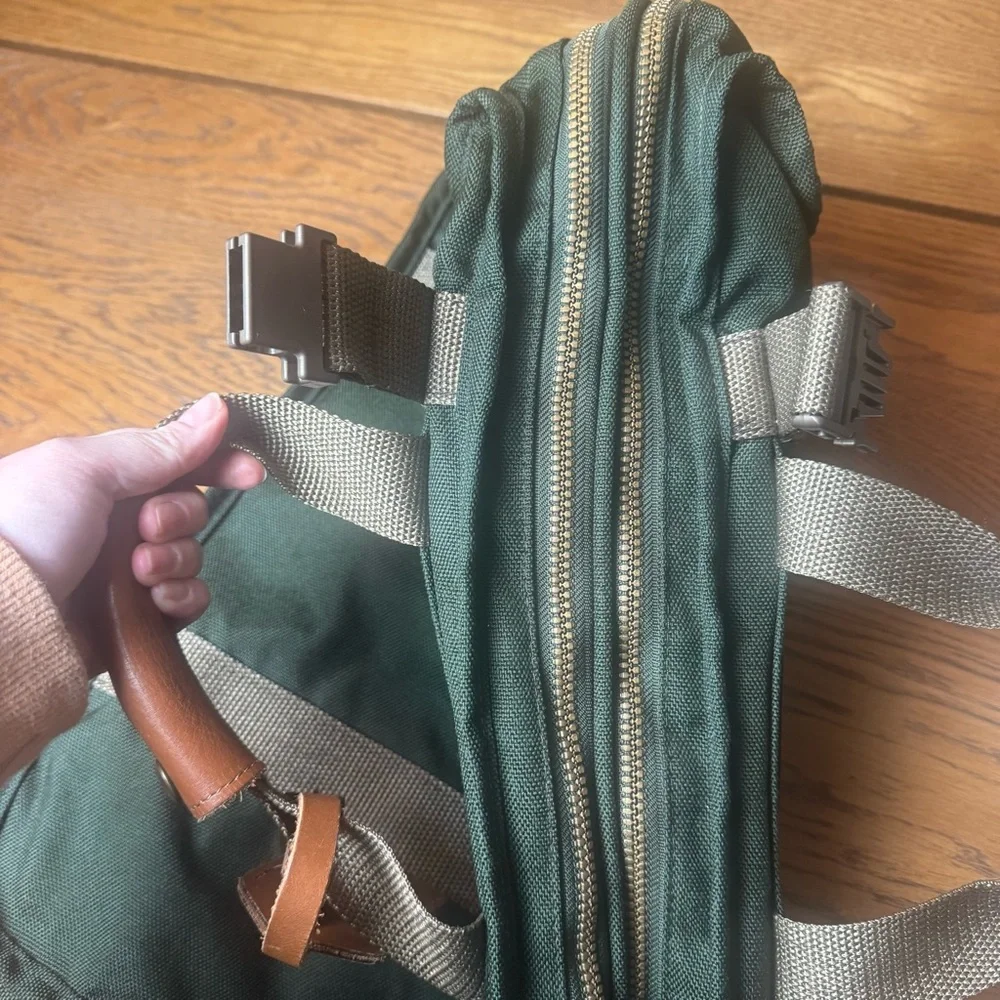 Tumi Green‎ Garment type Vintage Duffel Bag with Brown Accents